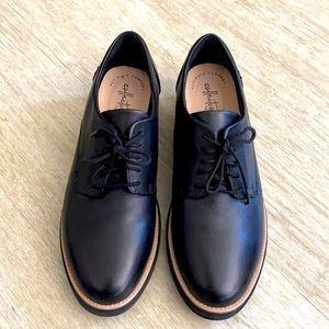 Clarks Wedge Oxford Leather Lace Up Shoes